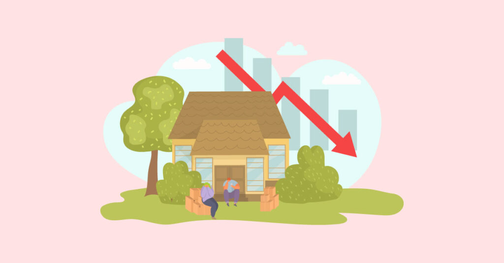 infographic of a house declining in value due to a homeowners insurance mistake